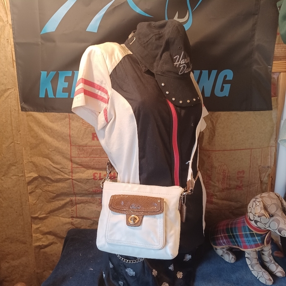 Coach crossbody - Picture 8 of 9